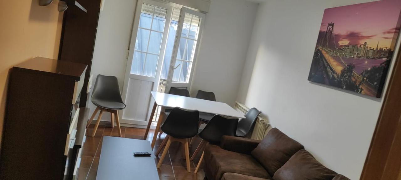 Tin Apt Apartamento Lugo Exterior foto
